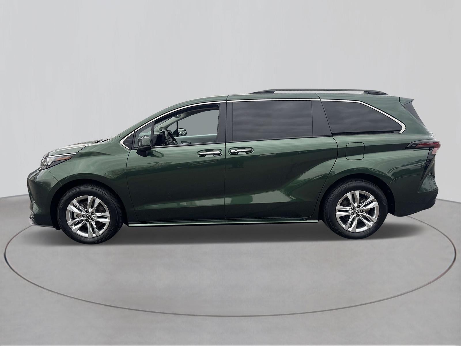 2025 Toyota Sienna XLE 7 Passenger