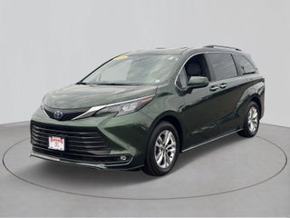 2025 Toyota Sienna XLE 7 Passenger
