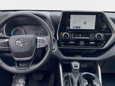 2025 Toyota Highlander Hybrid XLE
