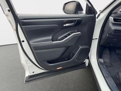 2025 Toyota Highlander Hybrid XLE