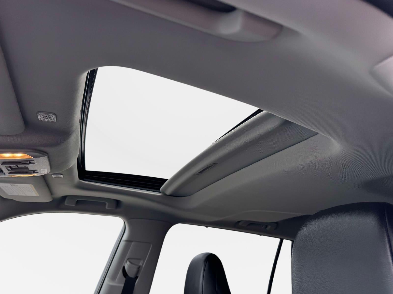 2025 Toyota Highlander Hybrid XLE