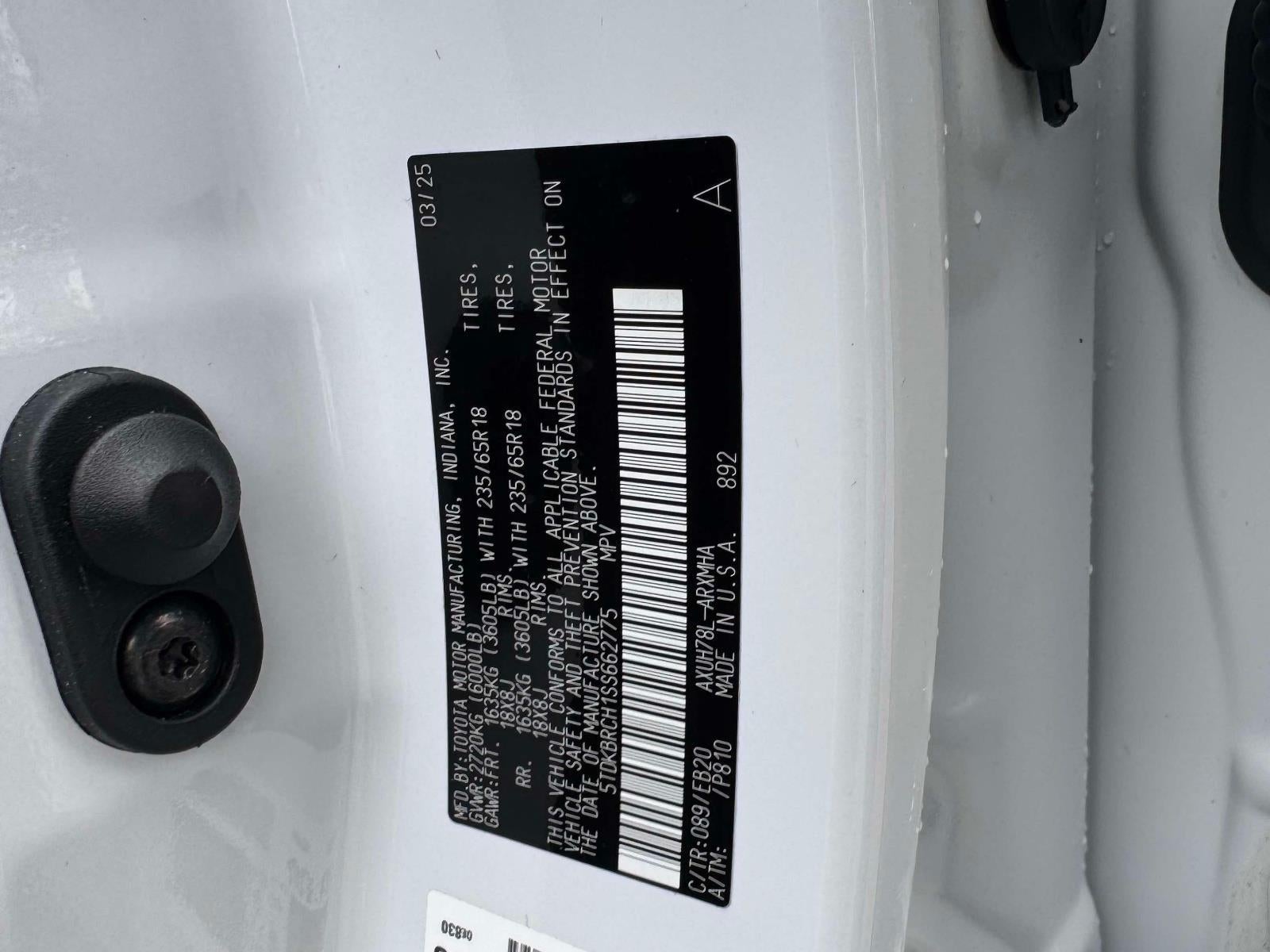 2025 Toyota Highlander Hybrid XLE