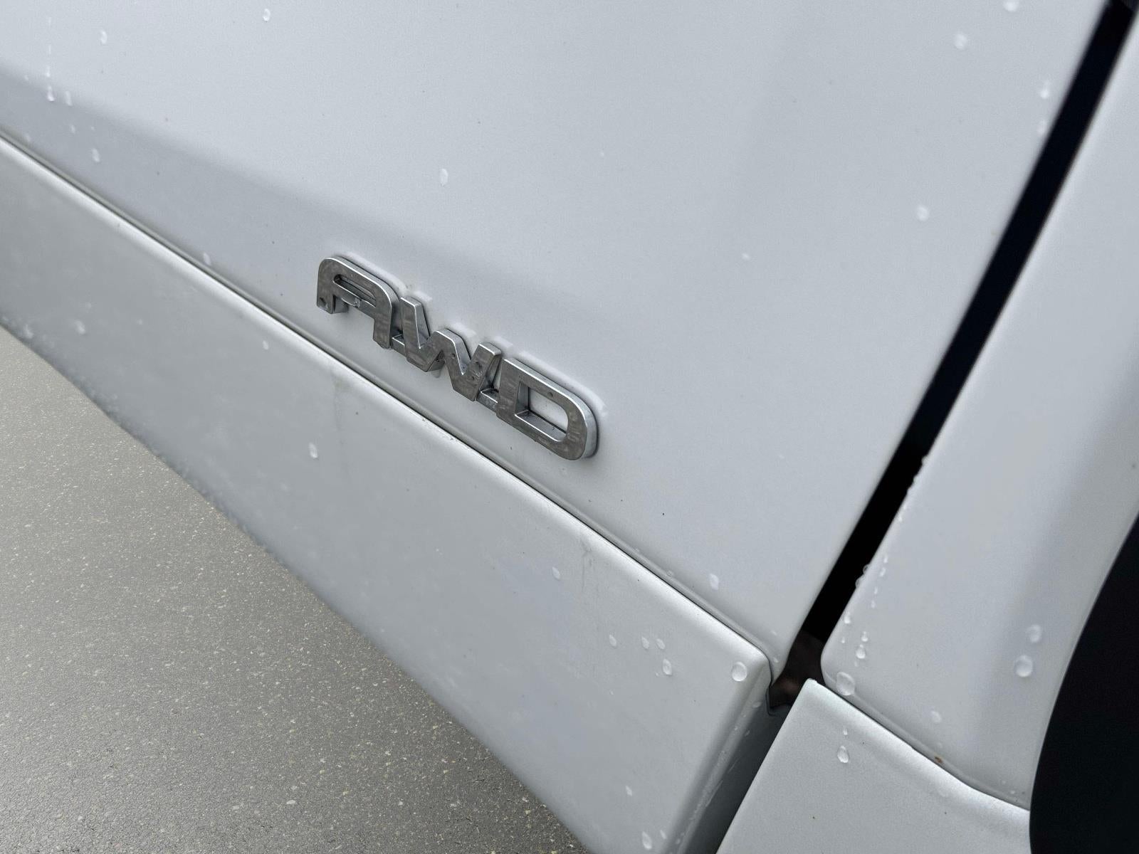 2025 Toyota Highlander Hybrid XLE