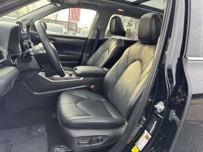 2024 Toyota Highlander Platinum