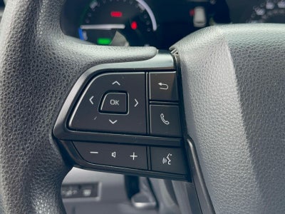 2023 Toyota Sienna LE 8 Passenger