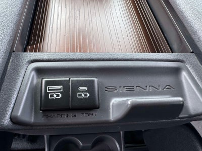 2023 Toyota Sienna LE 8 Passenger