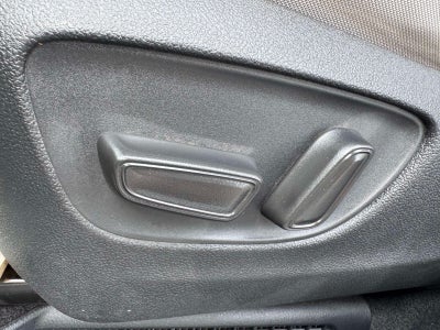 2023 Toyota Sienna LE 8 Passenger