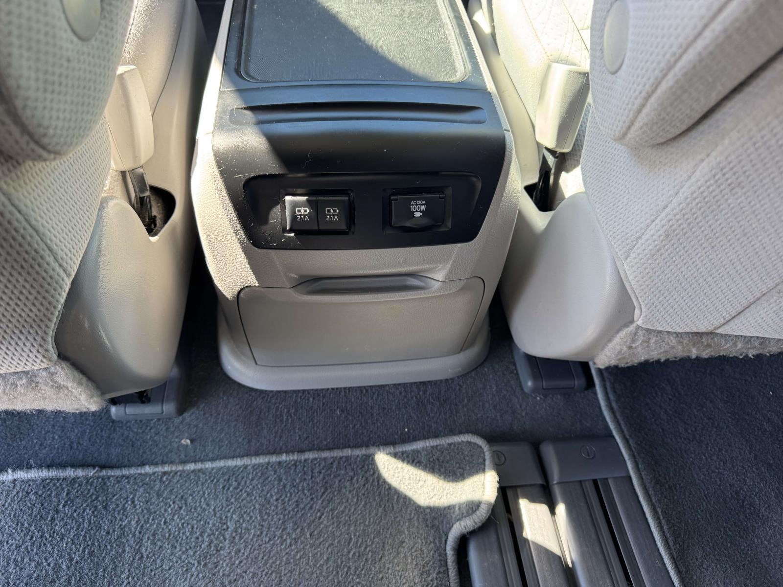 2020 Toyota Sienna LE 8 Passenger