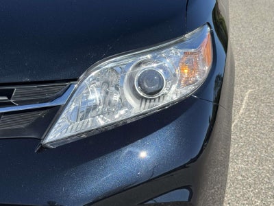 2020 Toyota Sienna LE 8 Passenger