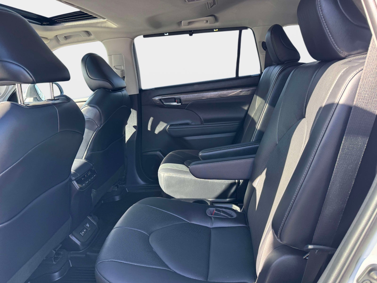 2023 Toyota Highlander Hybrid Limited