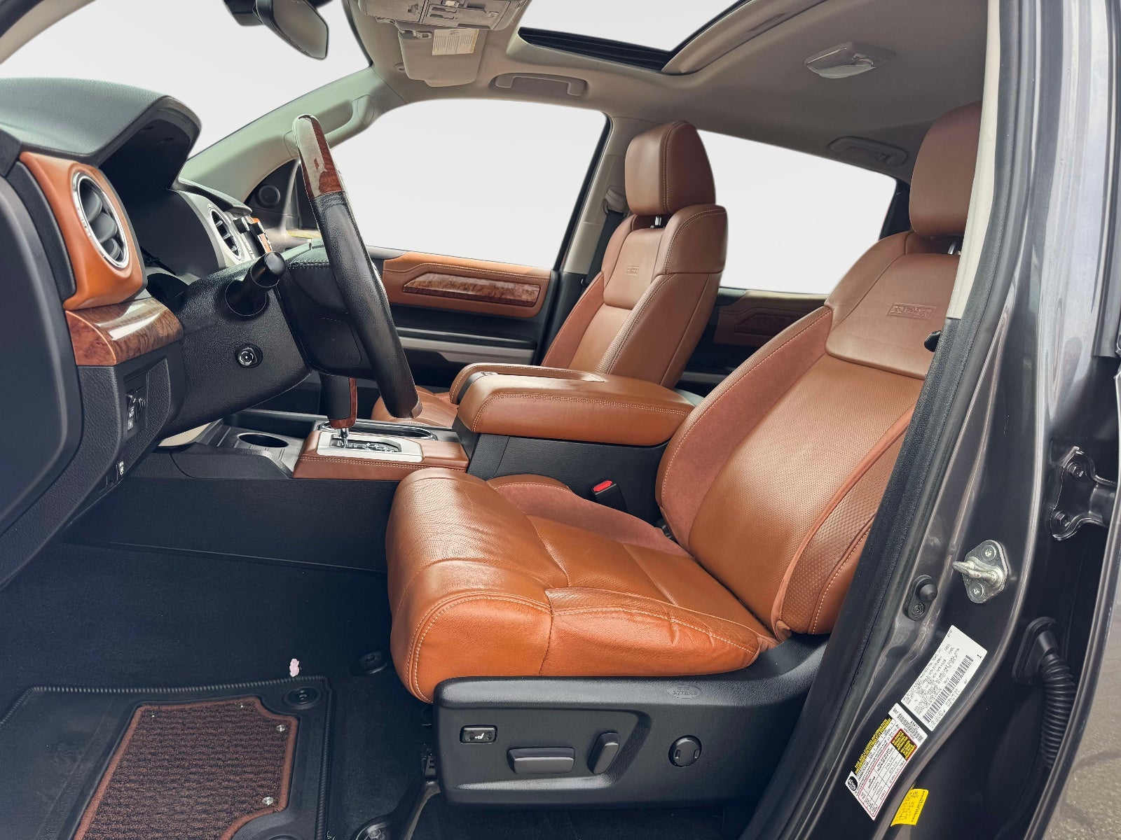 2020 Toyota Tundra Platinum 5.7L V8