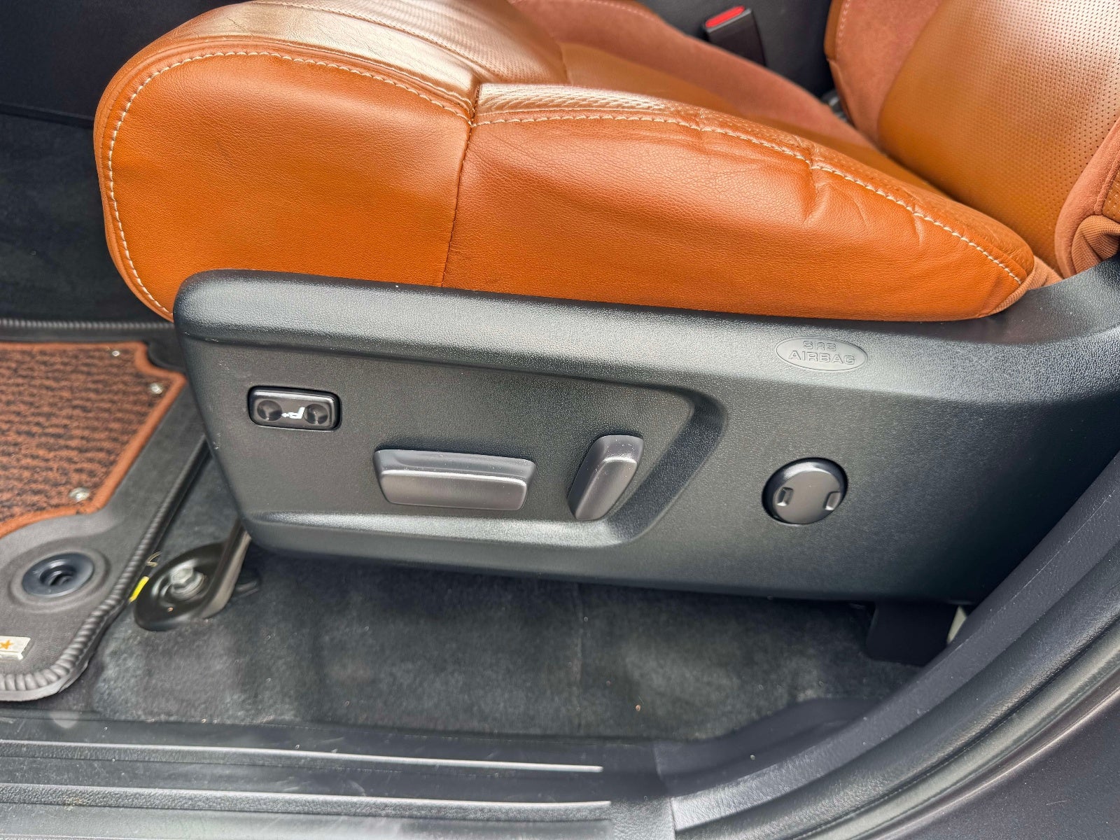 2020 Toyota Tundra Platinum 5.7L V8