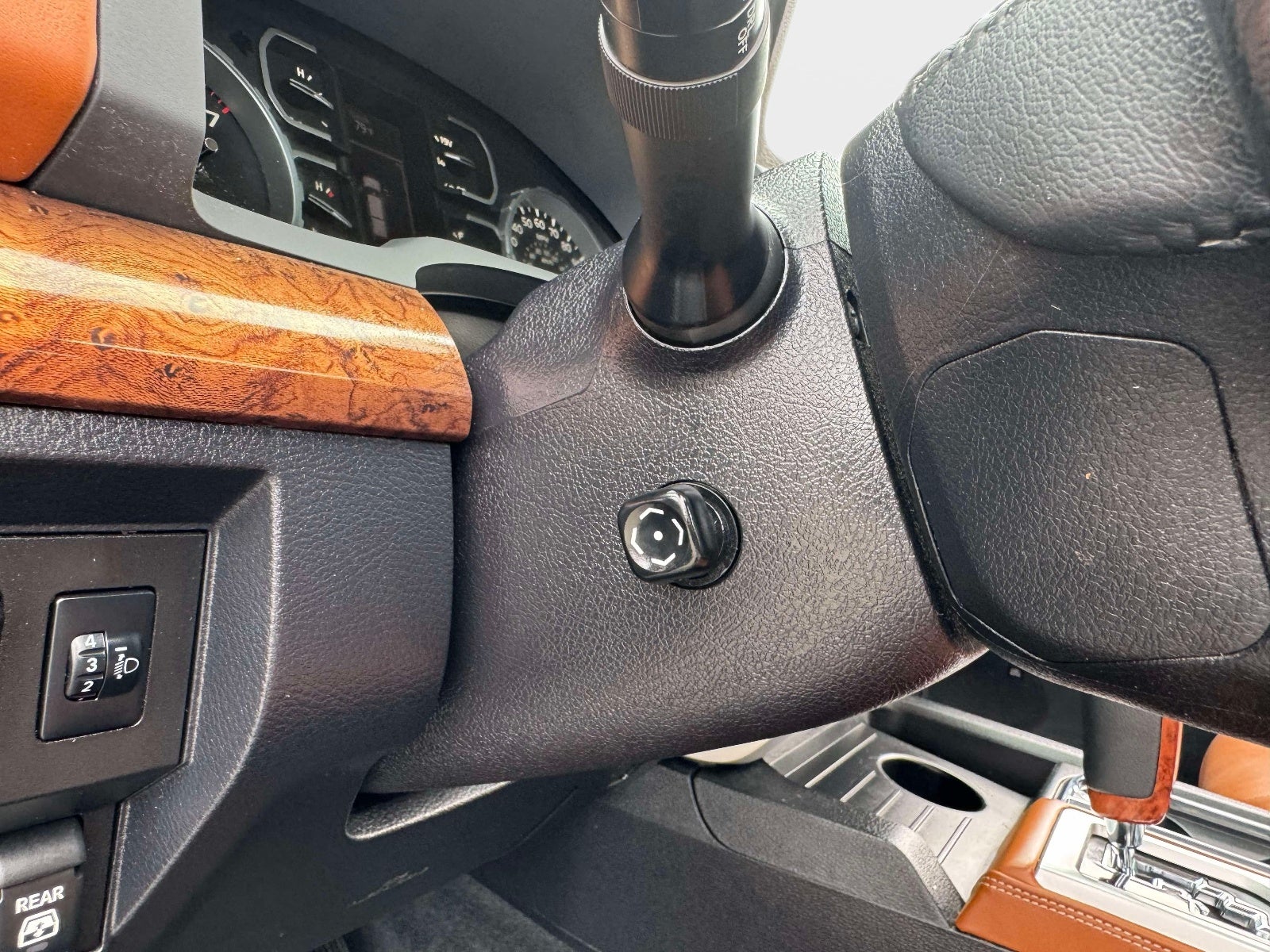 2020 Toyota Tundra Platinum 5.7L V8
