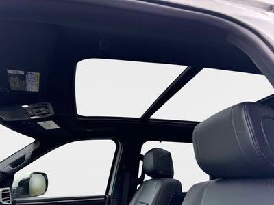 2025 Toyota Tundra Hybrid Platinum