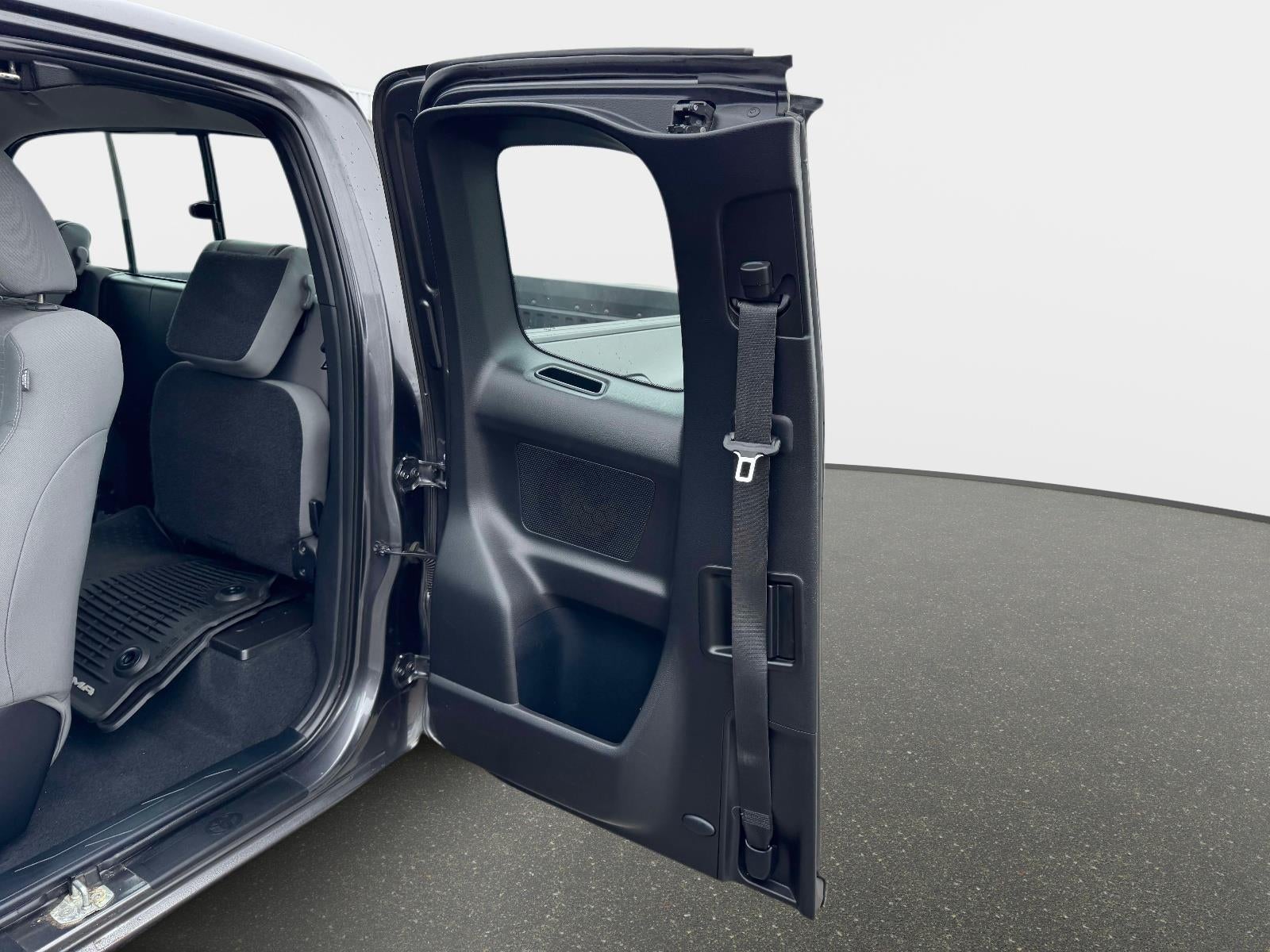 2016 Toyota Tacoma SR5