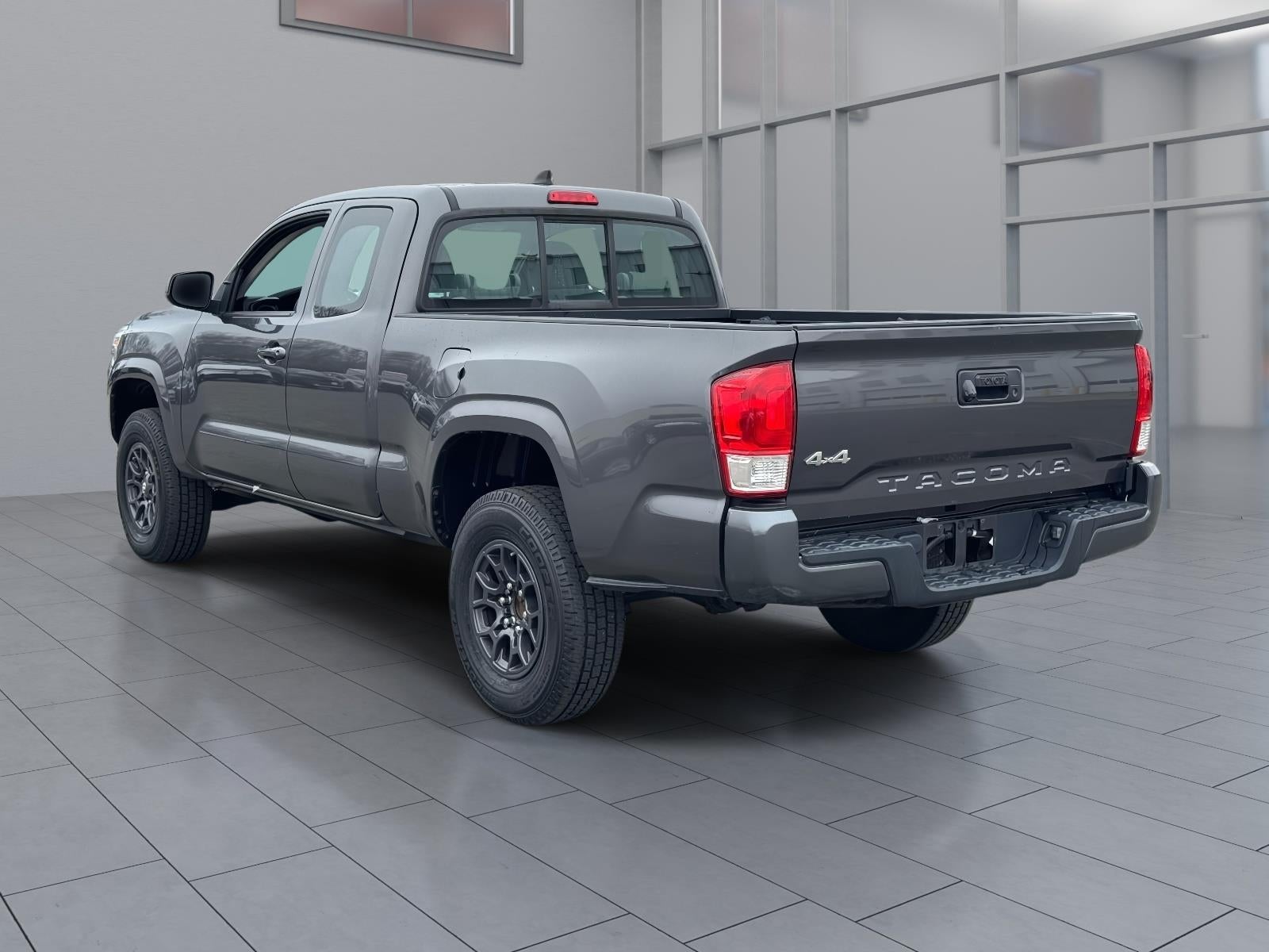 2016 Toyota Tacoma SR5
