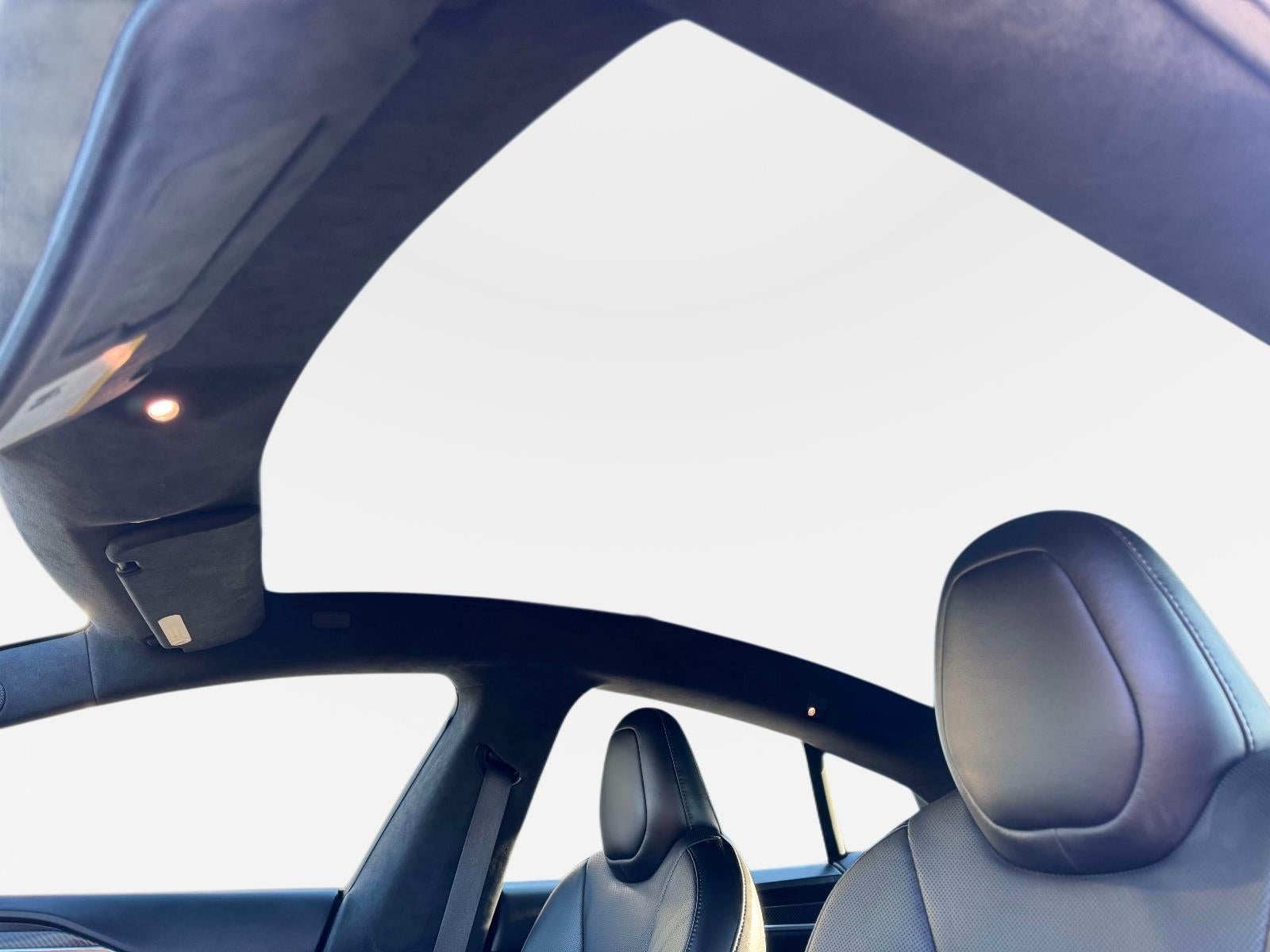 2022 Tesla Model S Plaid