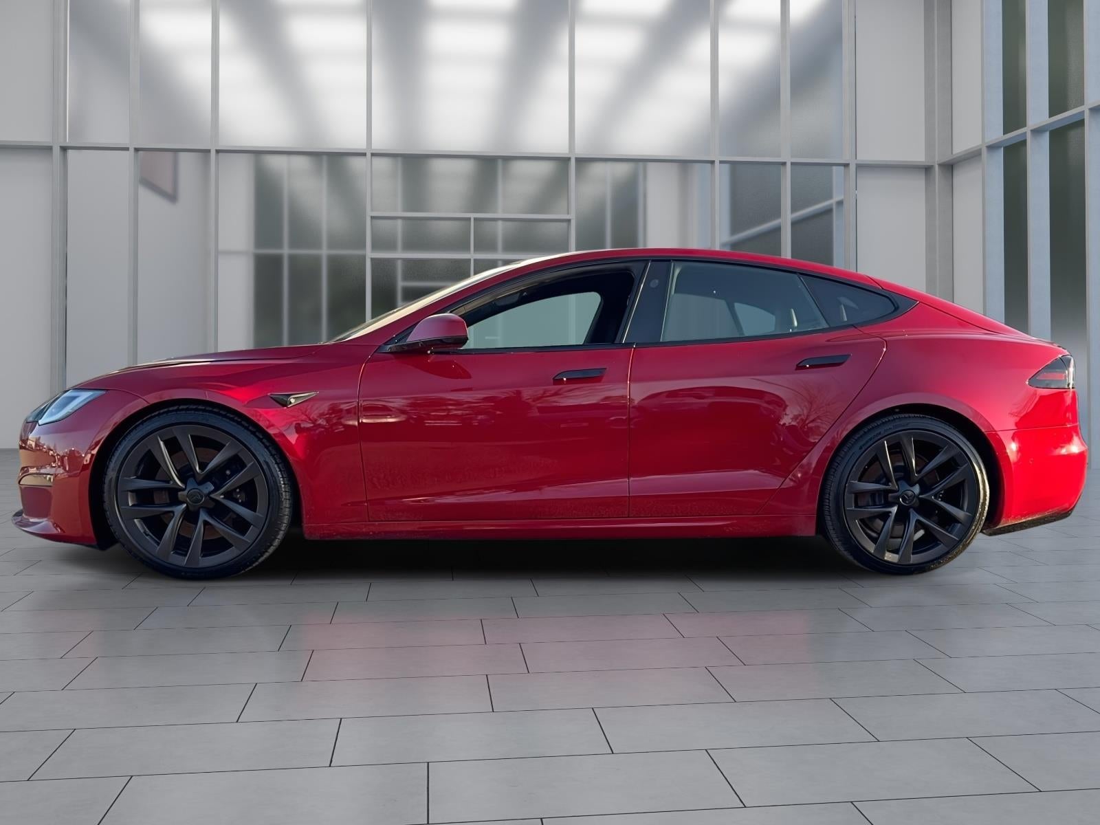 2022 Tesla Model S Plaid