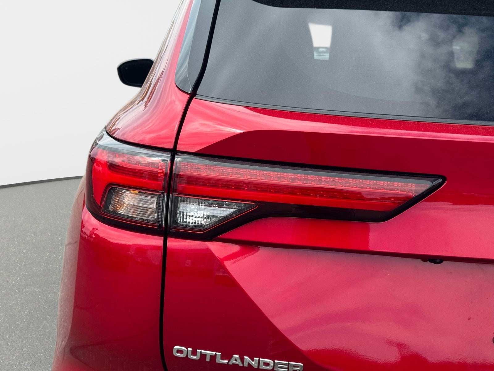 2023 Mitsubishi Outlander SEL