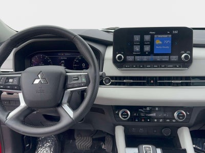 2023 Mitsubishi Outlander SEL