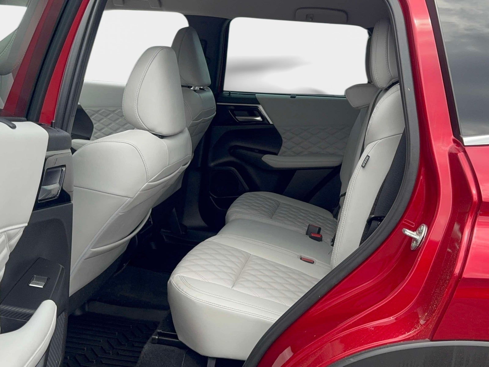 2023 Mitsubishi Outlander SEL