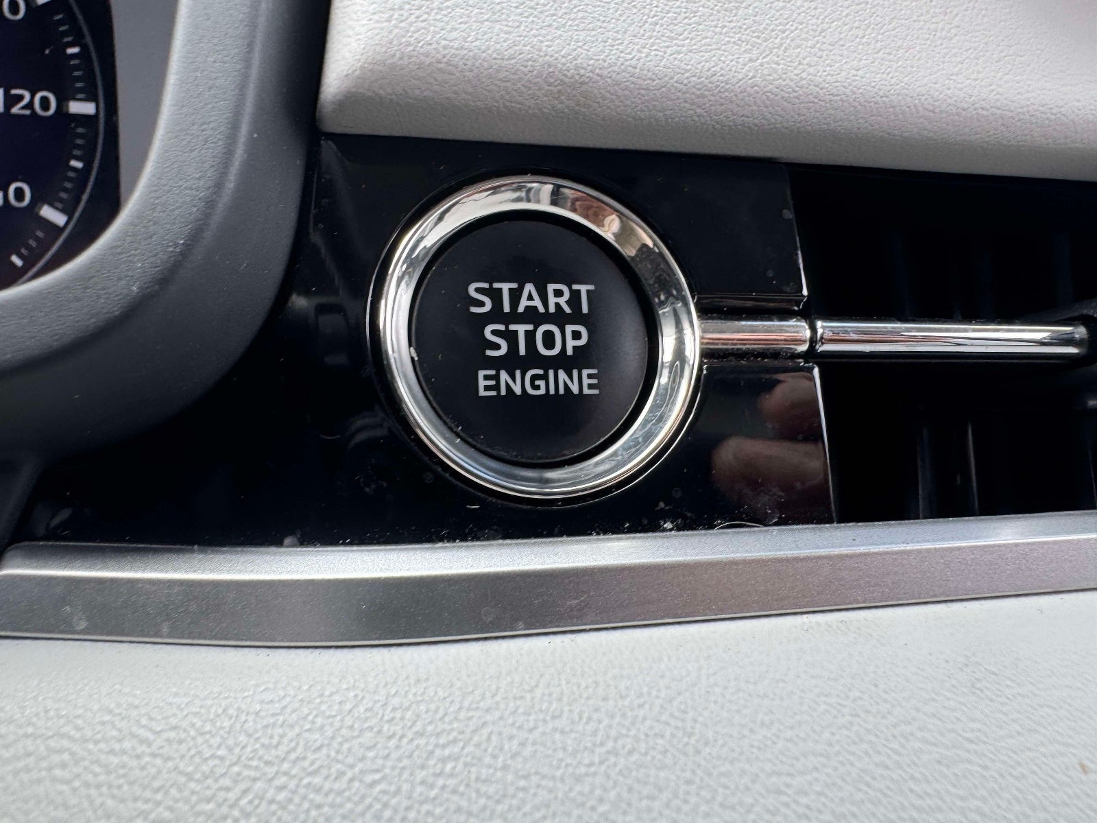 2023 Mitsubishi Outlander SEL