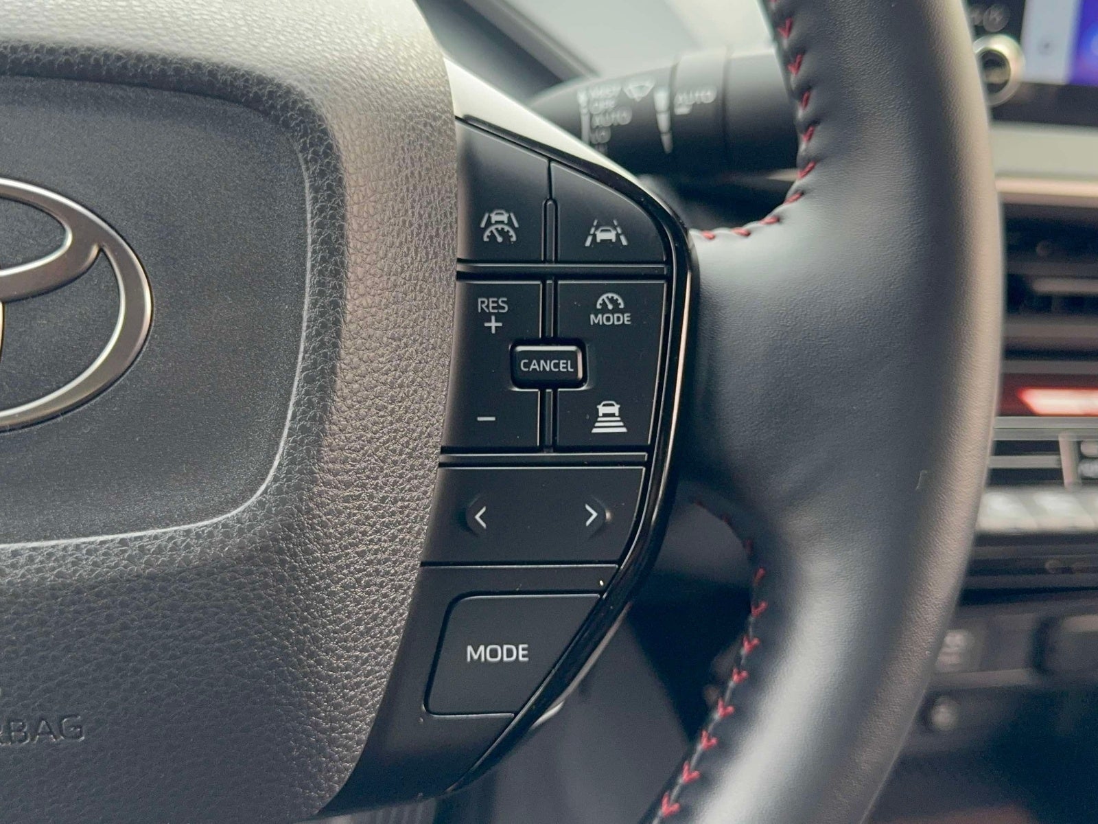 2024 Toyota Prius Prime SE
