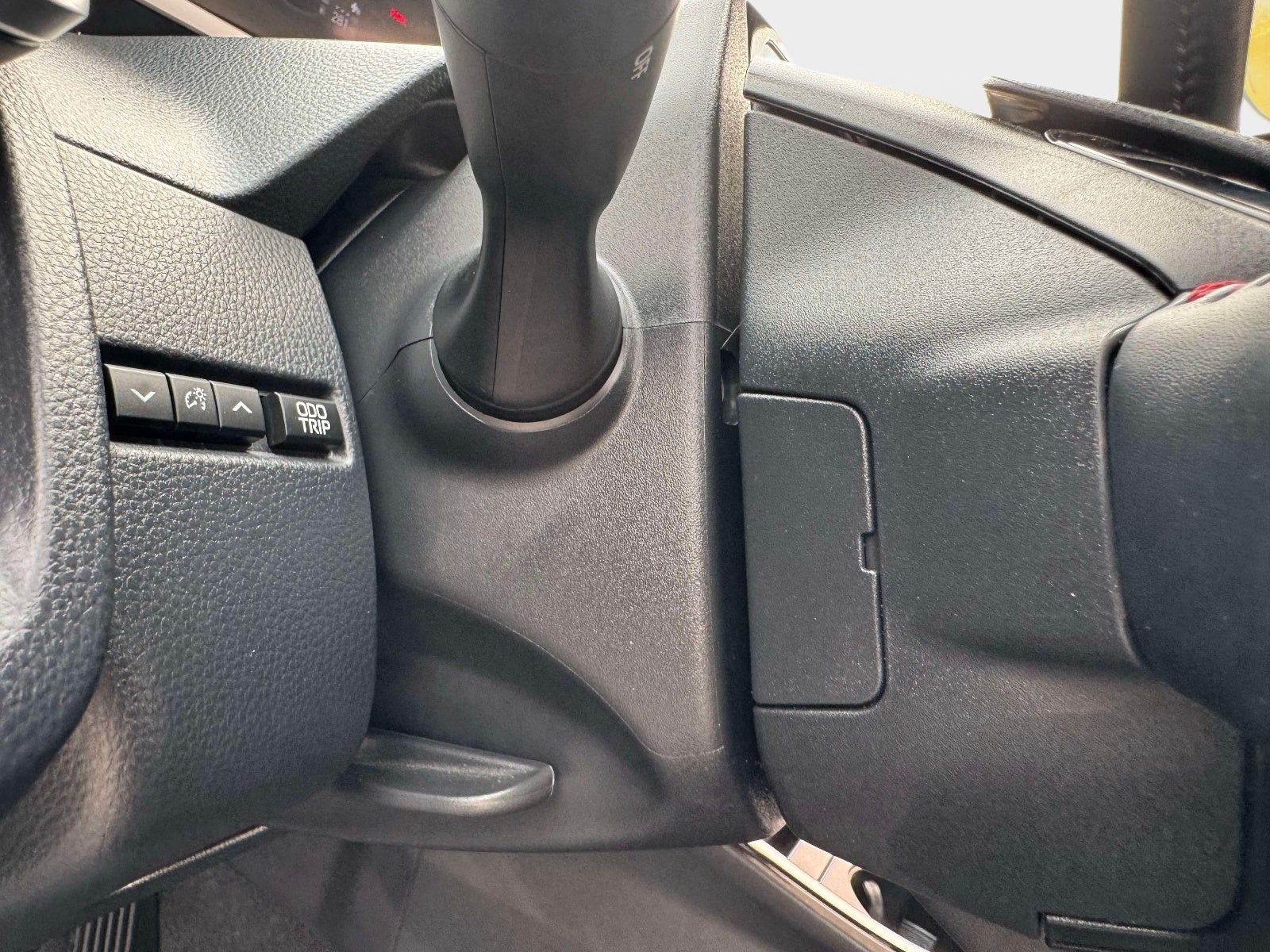 2024 Toyota Prius Prime SE