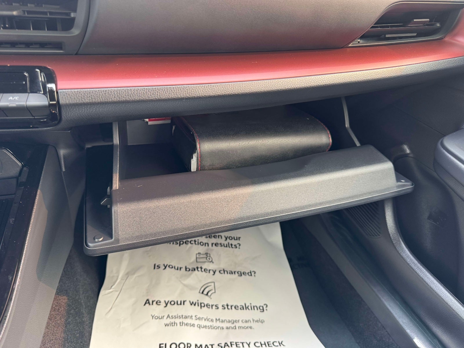 2024 Toyota Prius Prime SE