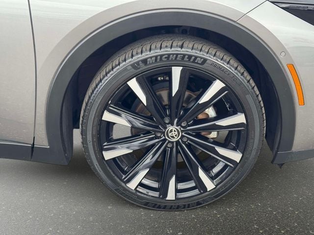 2023 Toyota Crown Platinum