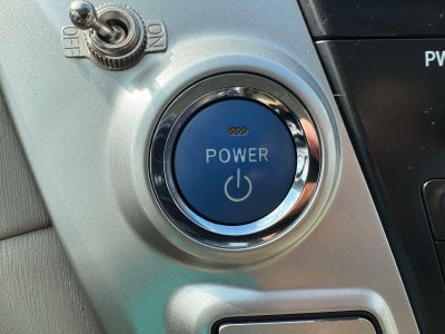 2014 Toyota Prius v Three