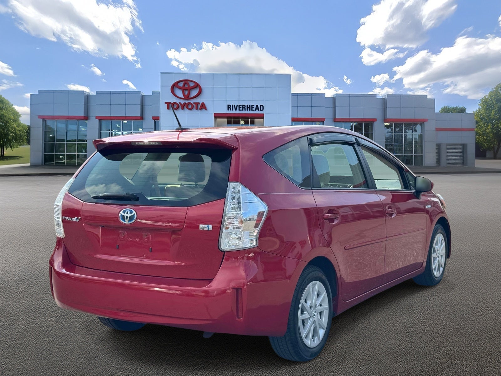 2014 Toyota Prius v Three