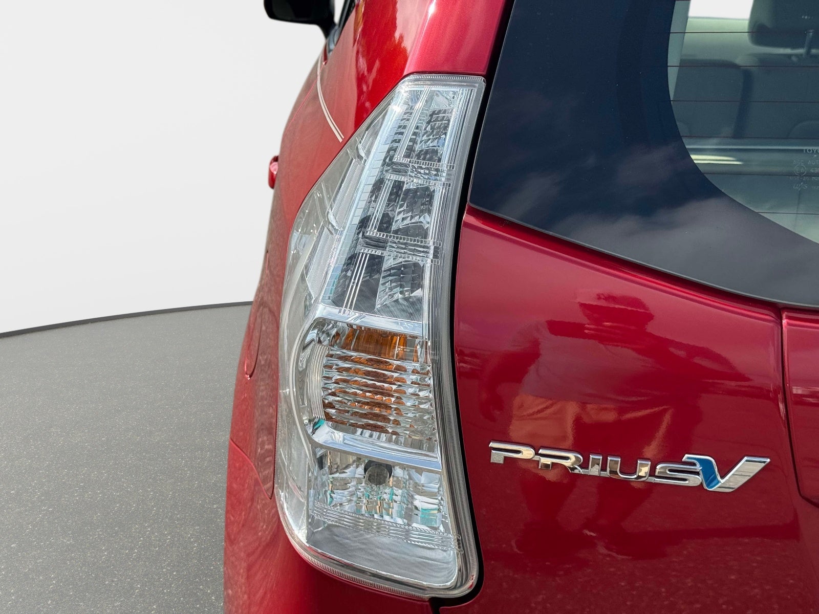 2014 Toyota Prius v Three