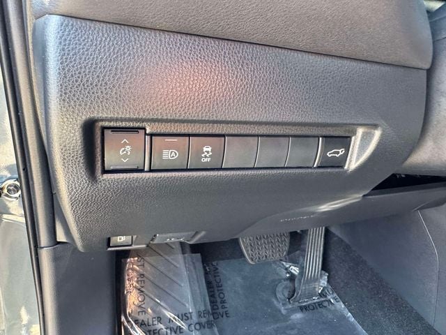 2023 Toyota Venza XLE