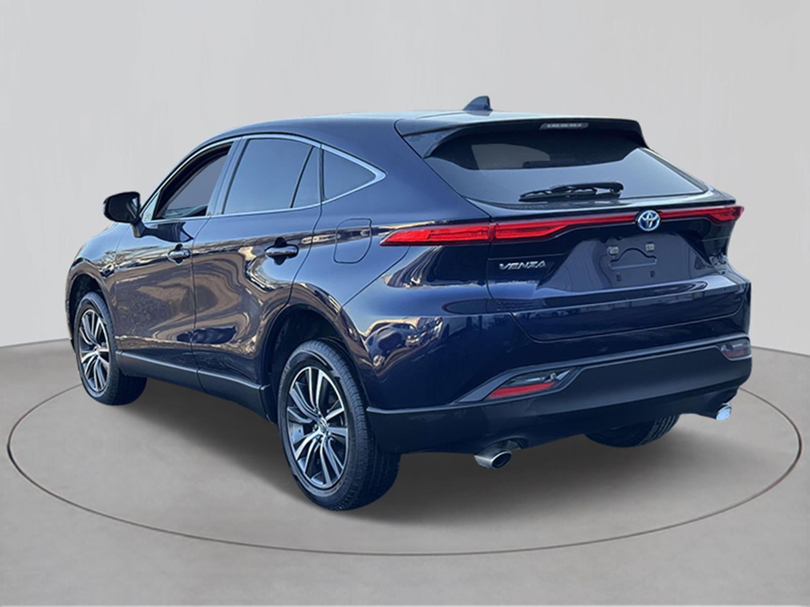 2023 Toyota Venza LE