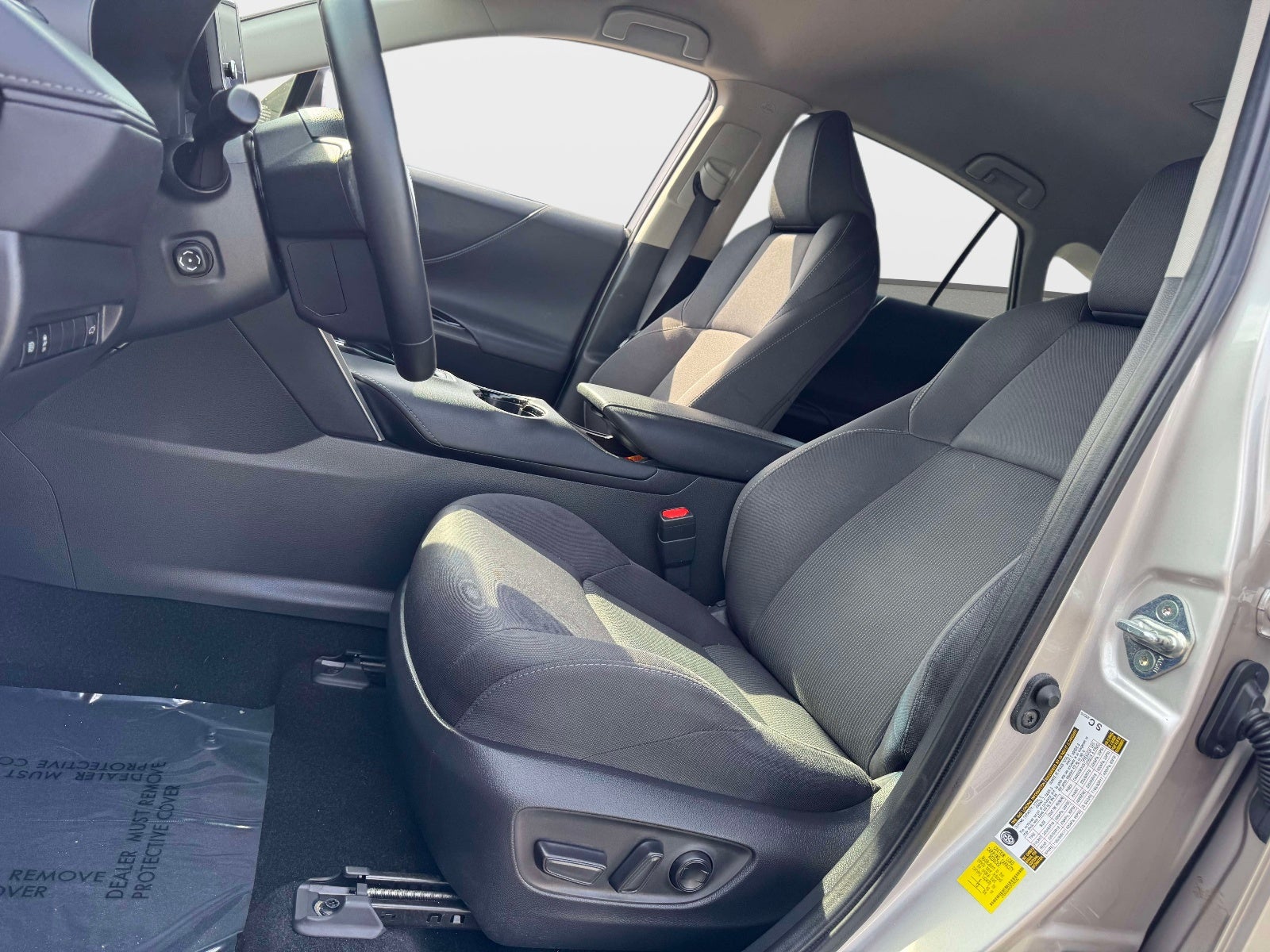 2023 Toyota Venza LE