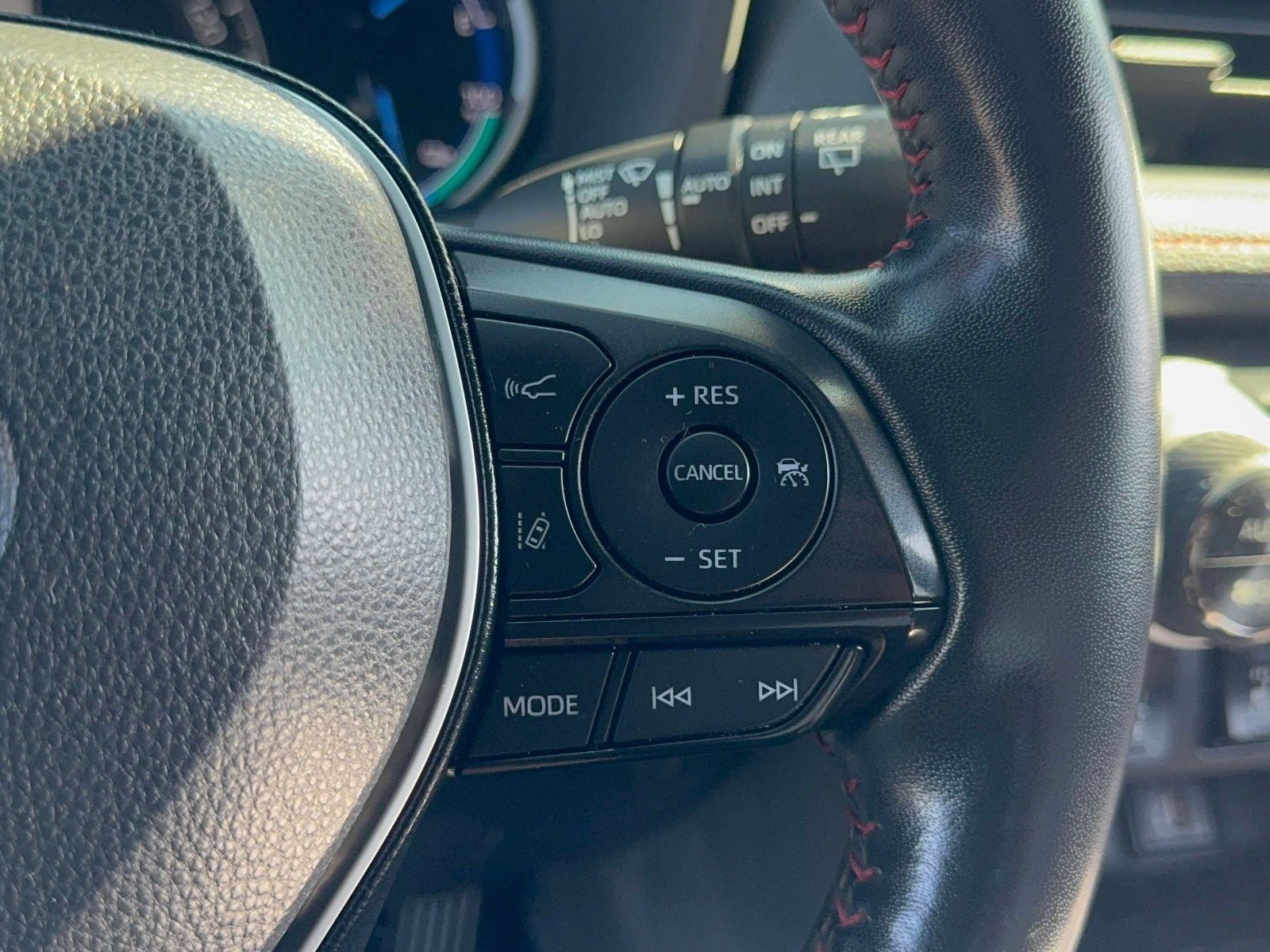 2024 Toyota RAV4 Prime SE