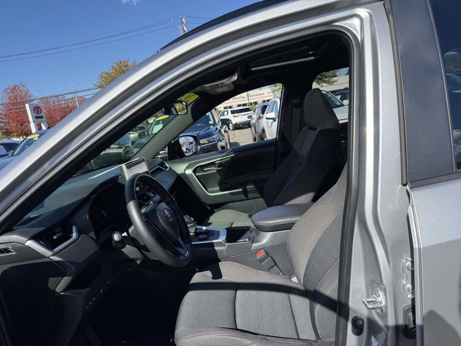 2024 Toyota RAV4 Prime SE