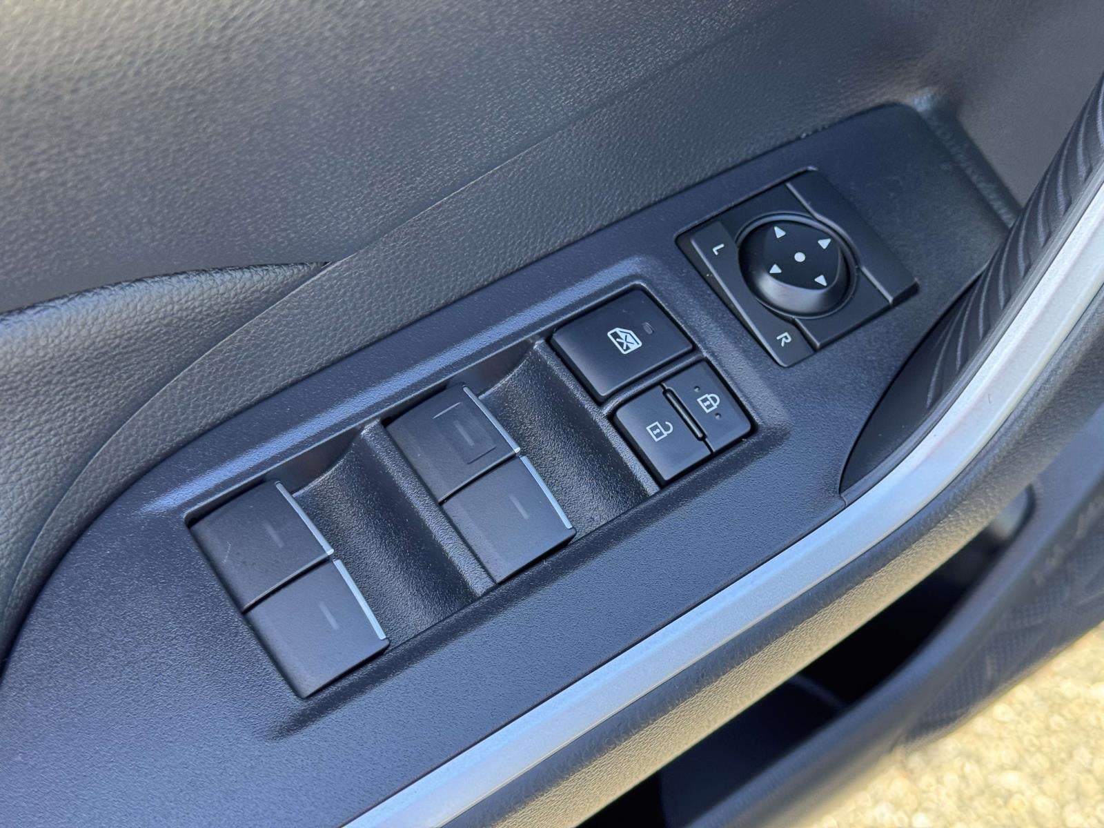 2024 Toyota RAV4 Prime SE