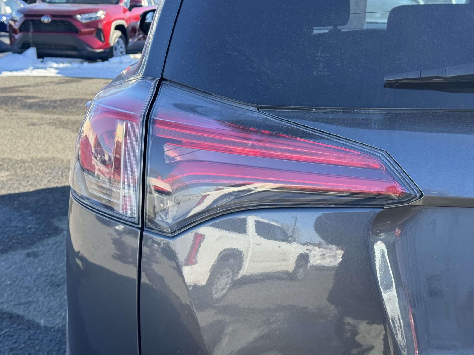 2018 Toyota RAV4 Hybrid XLE