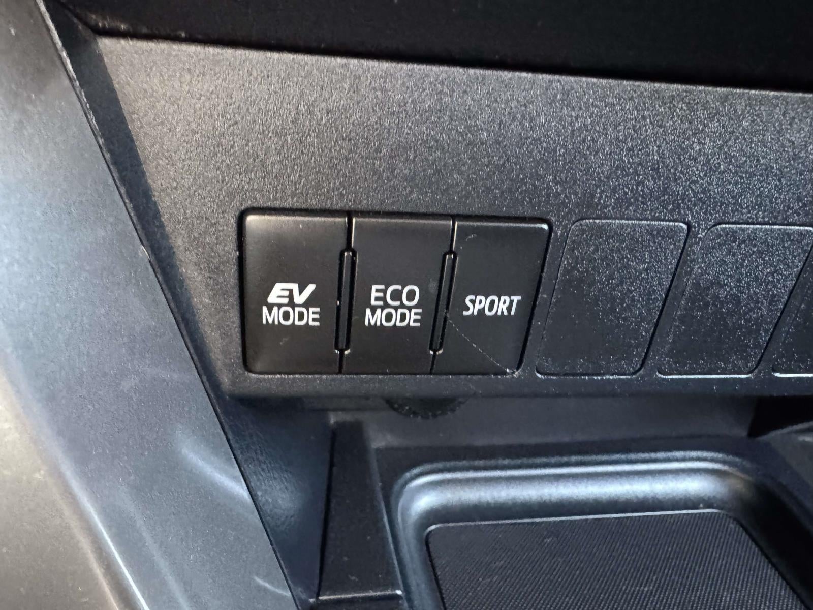 2018 Toyota RAV4 Hybrid XLE