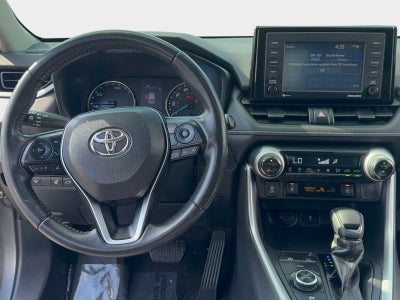 2022 Toyota RAV4 Hybrid XLE
