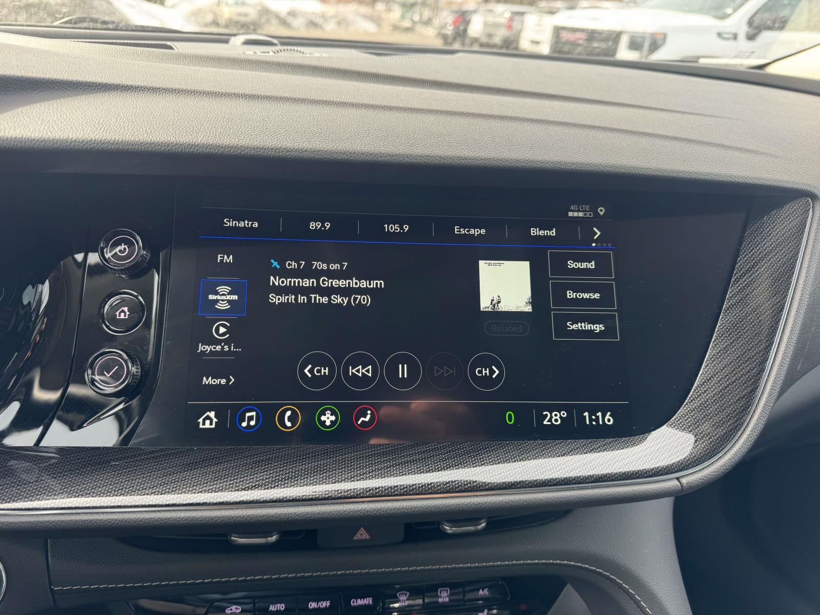 2023 Buick Envision Essence