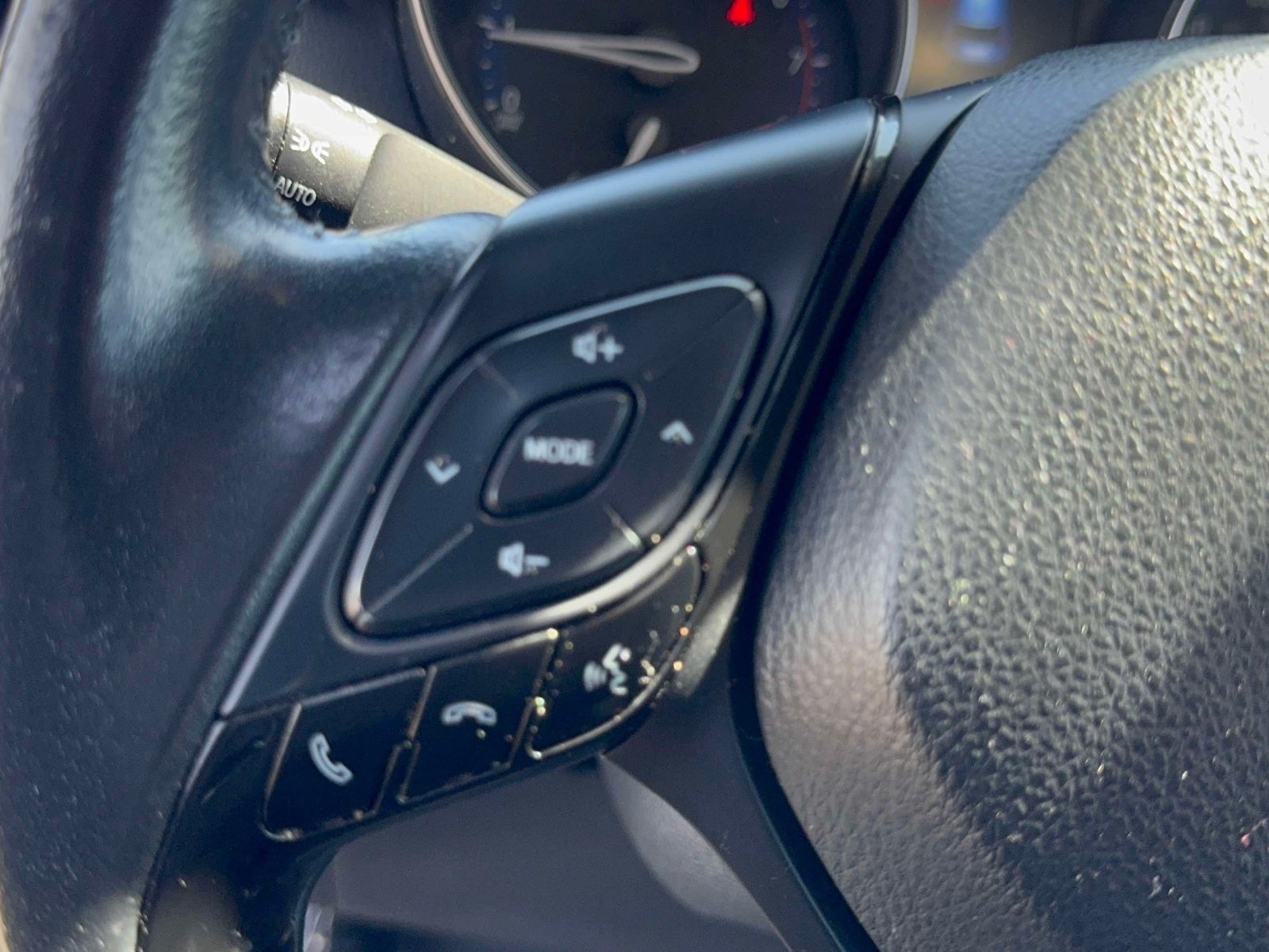 2021 Toyota C-HR XLE