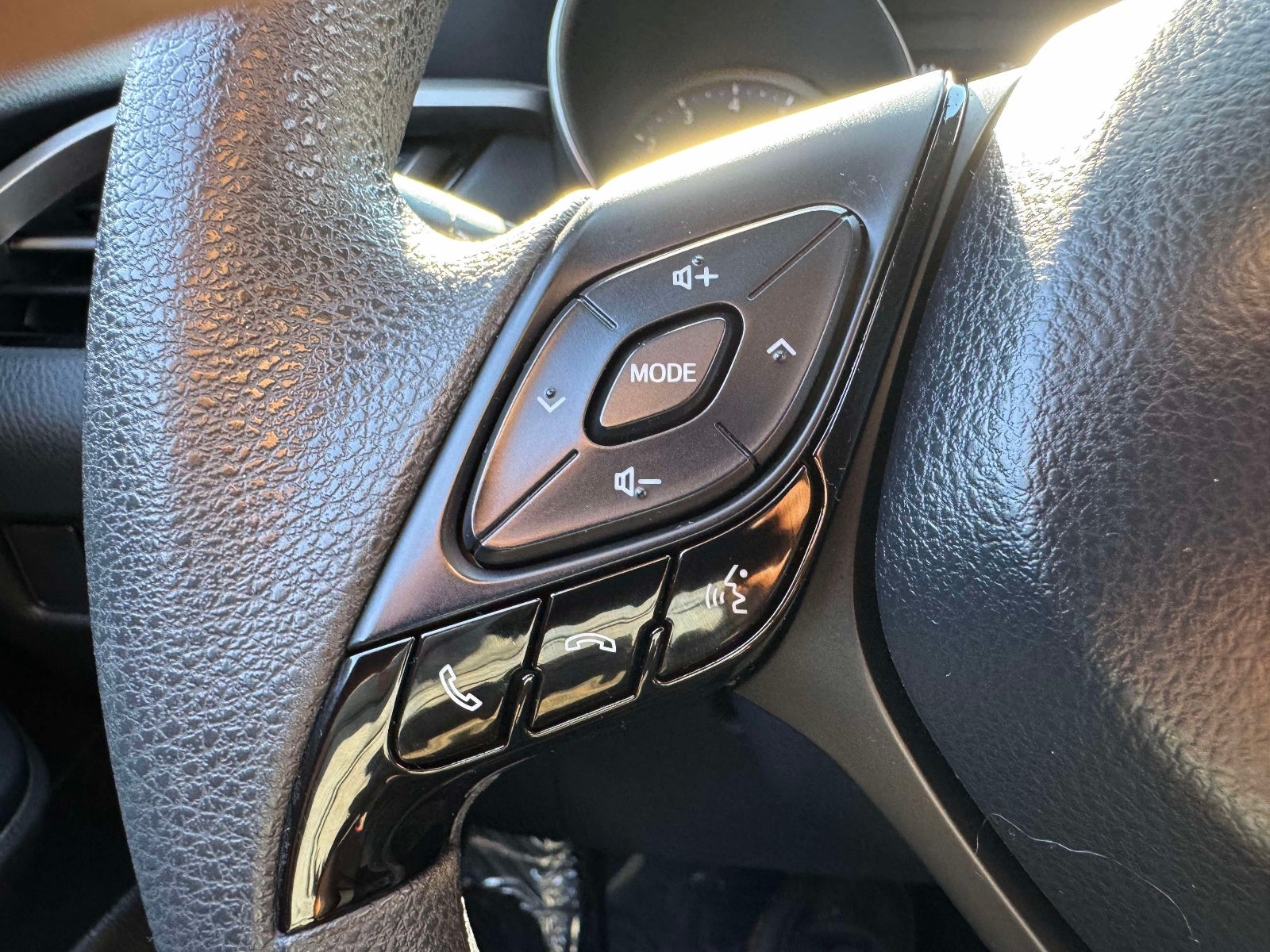 2021 Toyota C-HR LE