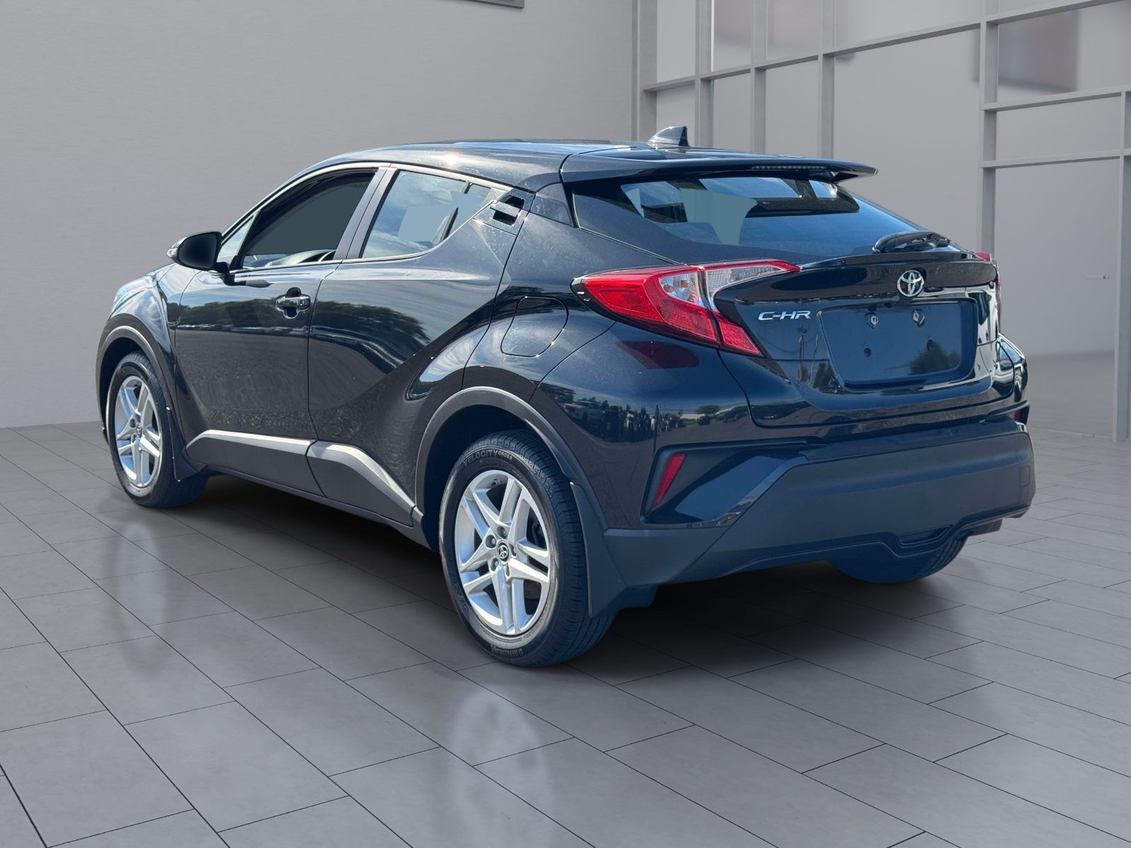 2021 Toyota C-HR LE