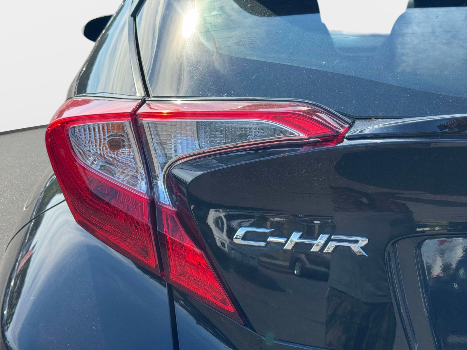 2021 Toyota C-HR LE