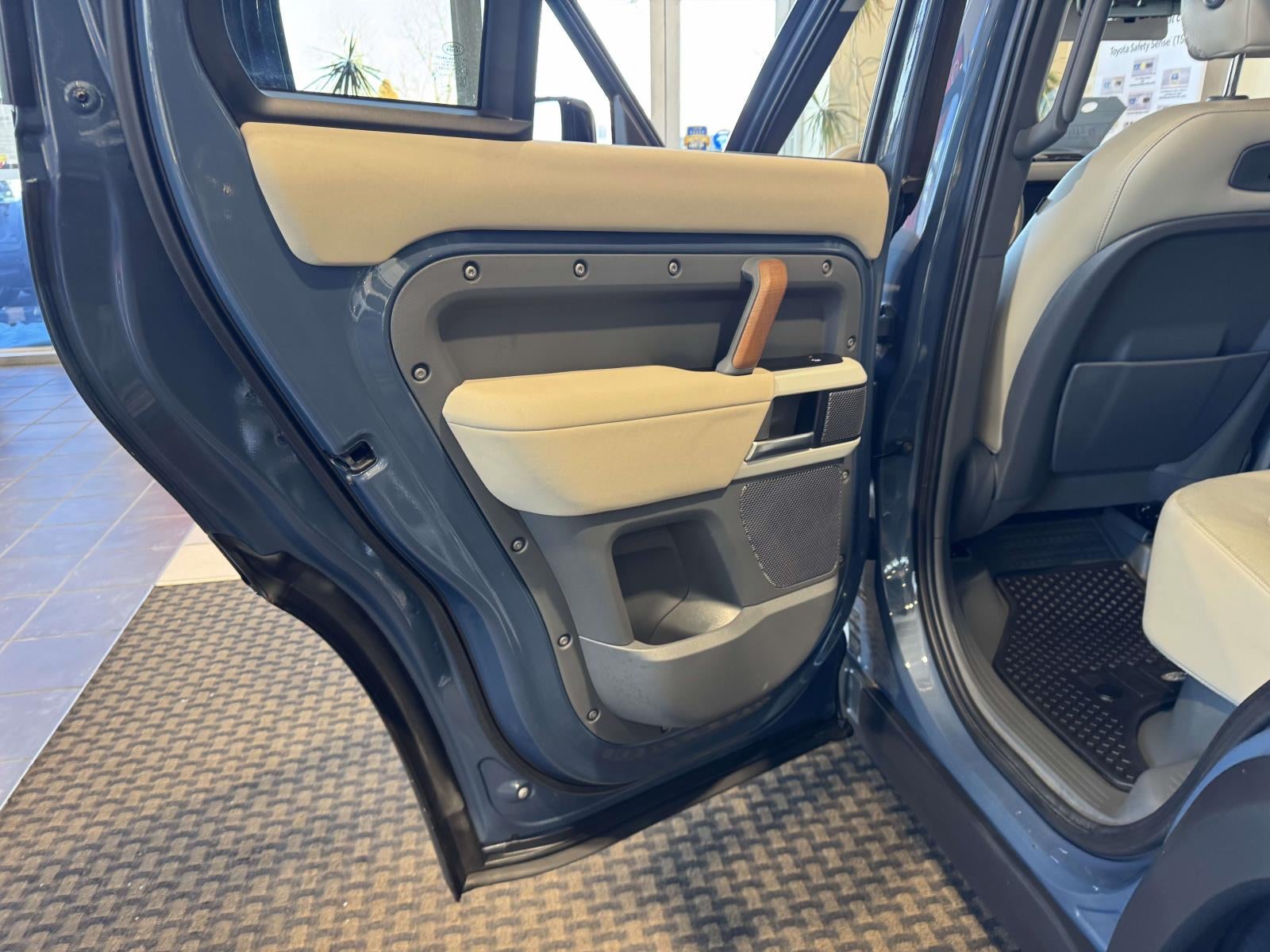 2021 Land Rover Defender 110 S