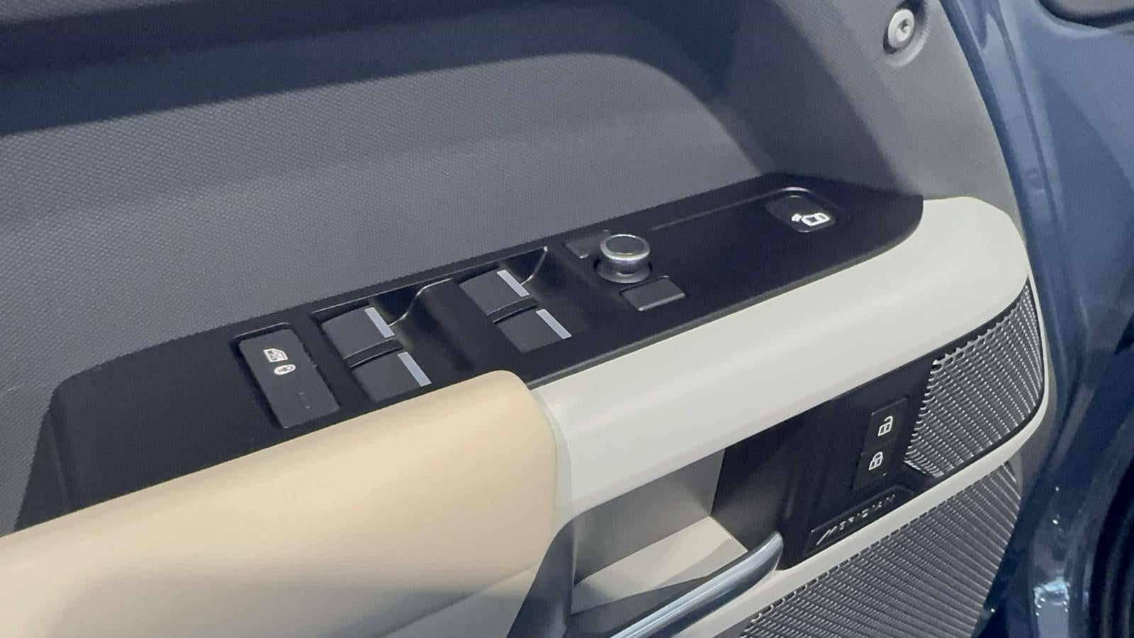 2021 Land Rover Defender 110 S