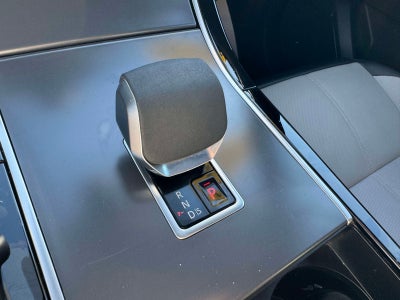 2024 Land Rover Range Rover Velar Dynamic SE
